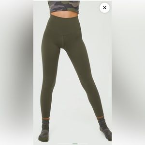 Offline By me Aerie olive green leggings. Women’s XS